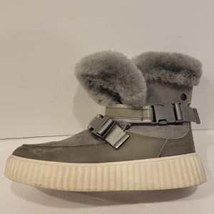 Pasar Canada tanney boots size 10